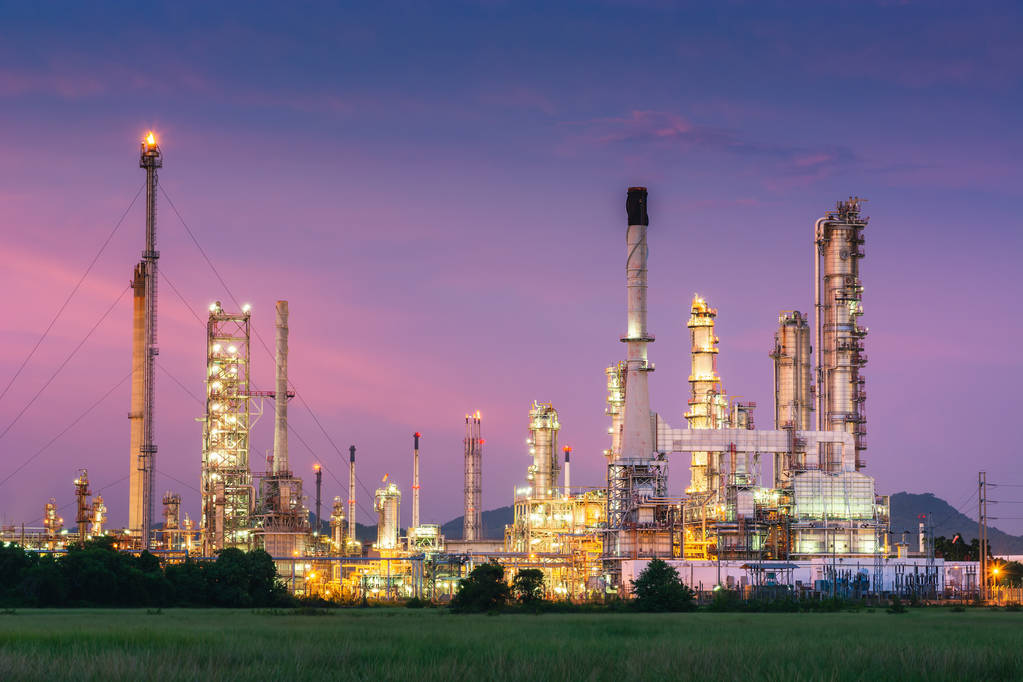 富国银行：维持Occidental Petroleum(OXYUS)评级(图1)