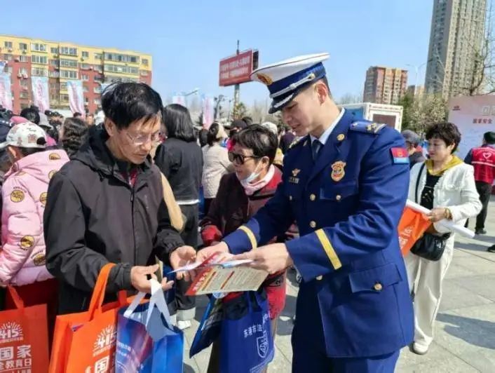 假期里全省行动筑牢“安全墙”(图4)