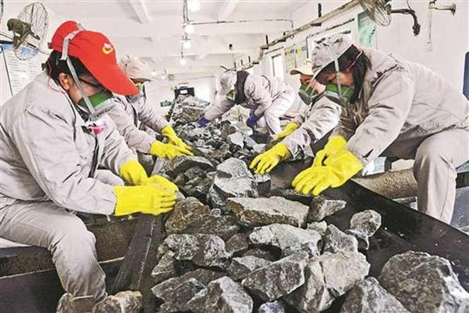 中国稀土又有大动作！新产能矿床炸裂问世打破中国垄断等于做梦(图8)